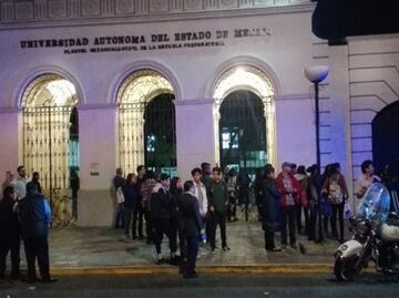 Sujeto entra a prepa de la UAEM y hiere a alumnos con arma blanca
