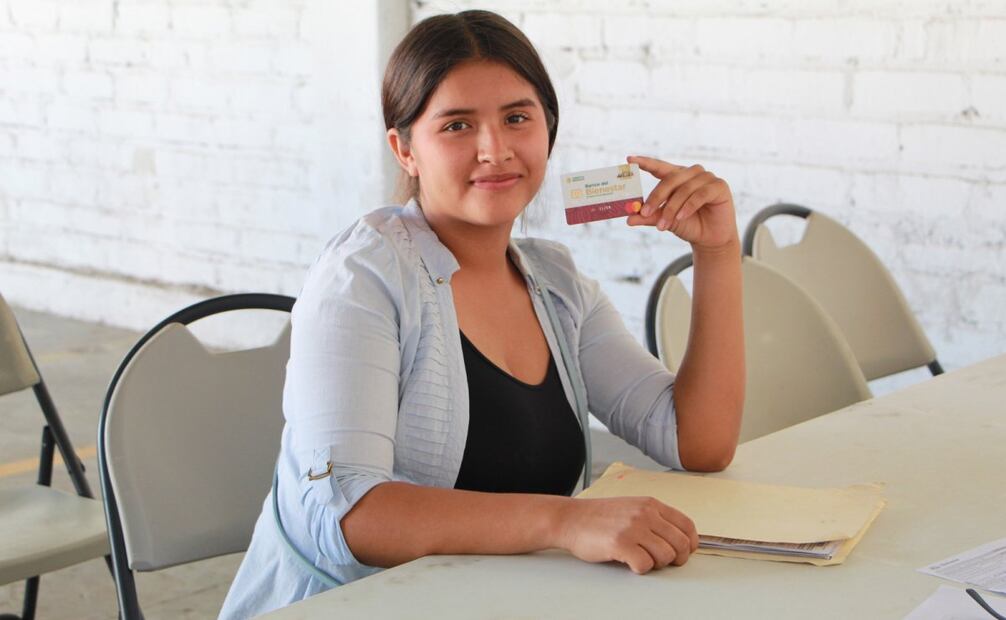 Aquellos estudiantes que entraron a la educación media superior o superior en el actual ciclo escolar podrán registrarse para recibir una beca. Foto: Programas para el Bienestar