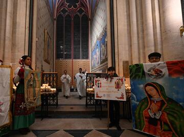FOTOS: Virgen de Guadalupe en la Catedral de Notre Dame; mexicanos también la veneran en Francia