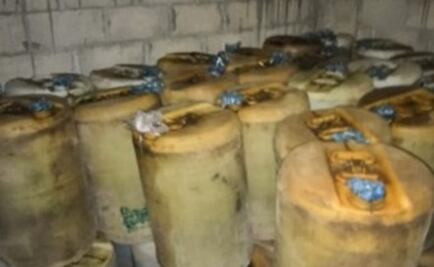 Aseguran expendio de venta clandestina de gasolina en Suchiate, Chiapas