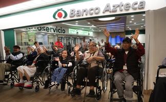 Banco Azteca refrenda su compromiso con la movilidad incluyente, con la entrega de 200 sillas de ruedas este año
