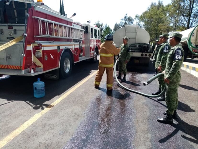 Se registra fuerte incendio en fábrica de plásticos en Morelia