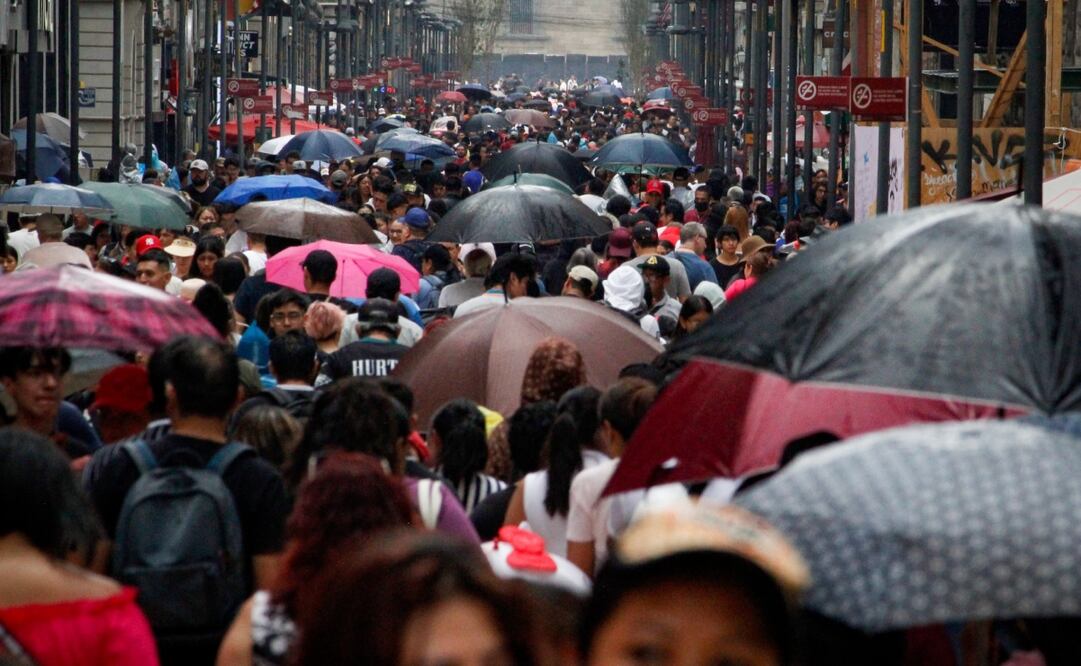 Se prevé lluvia de entre 15 y 29 milímetros, vientos mayores a 50 km/h y posible caída de granizo, entre las 15:30 y las 20:00 horas. Foto: Luis Camacho - EL UNIVERSAL