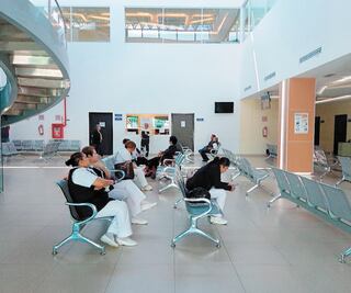 Para atender crisis de salud, suspenden paro en hospital civil