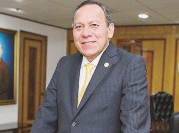 Zambrano critica a Iglesia por dichos sobre bodas gay