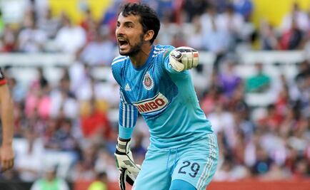 Se busca portero en Chivas