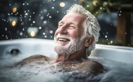 Cada cuánto deben bañarse los adultos mayores, según especialista