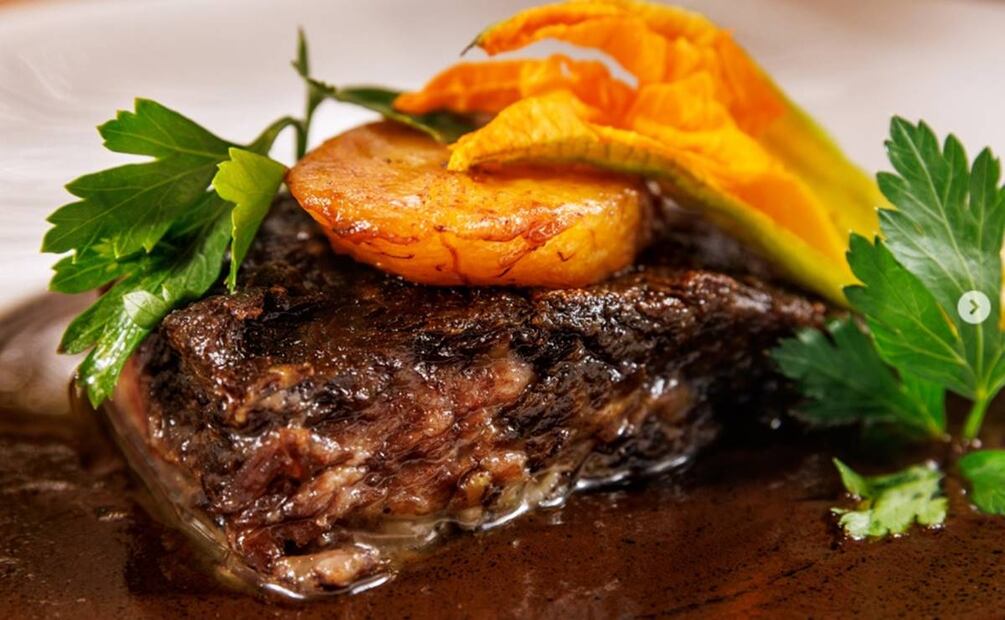 Mole Negro de Azulísimo