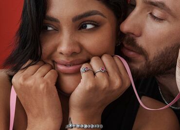 Pandora presenta su colección de San Valentín con parejas reales