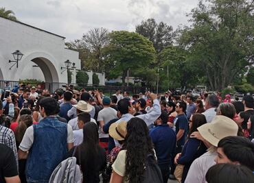 Protestan contra gobernador de Jalisco por aumento a tarifa de transporte
