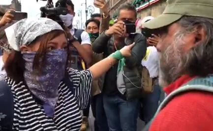 “Así no es la lucha”: Padre de víctima confronta a feminista por pintas en Palacio Nacional 