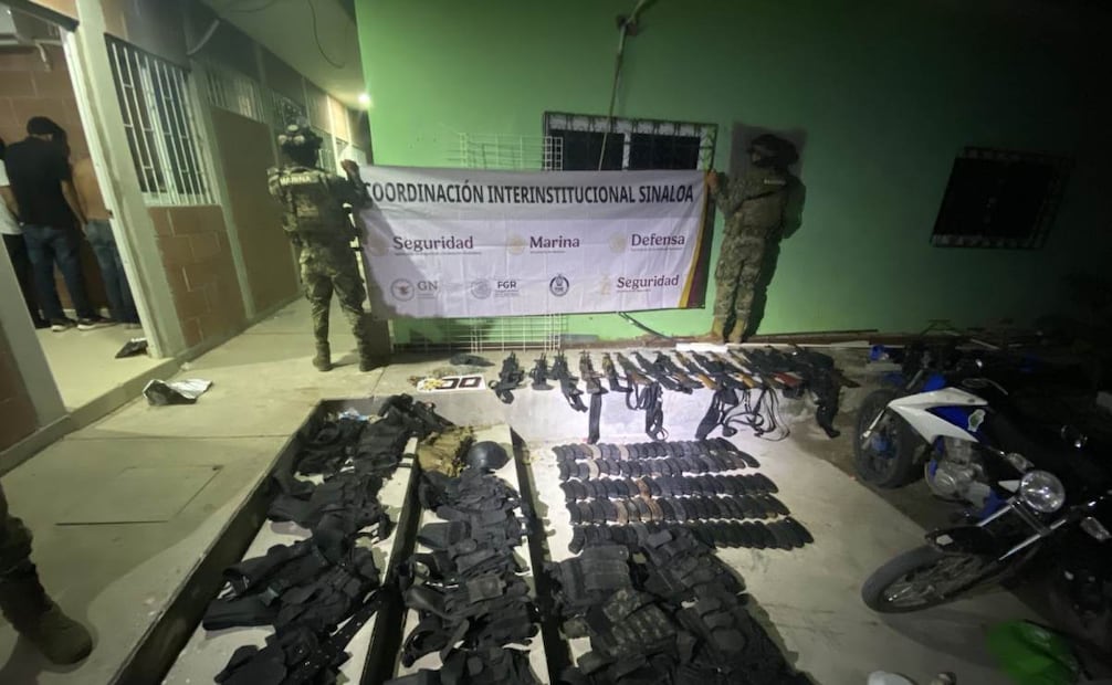 Detienen a nueve personas en Elota, Sinaloa; les aseguran armas, cargadores y equipo táctico este martes 7 de octubre de 2025. Foto: Especial