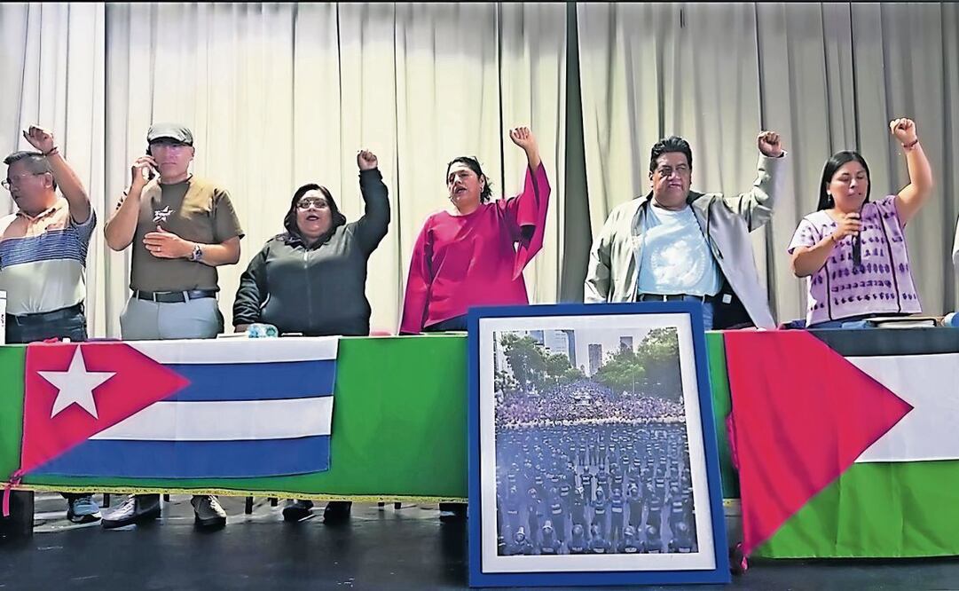 Durante la Asamblea Nacional Representativa, máxima instancia de decisión de la organización, los delegados de la CNTE resolvieron dar continuidad a la huelga nacional iniciada el pasado 1 de junio. Foto: Especial