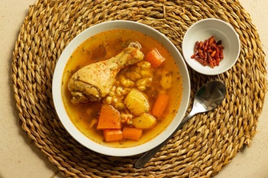 ¿Lavar o no lavar el pollo crudo antes de cocinar?