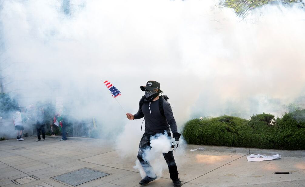 Protestas en los Ángeles durante el "No Kings Day". (14/06/25) Foto: AP
