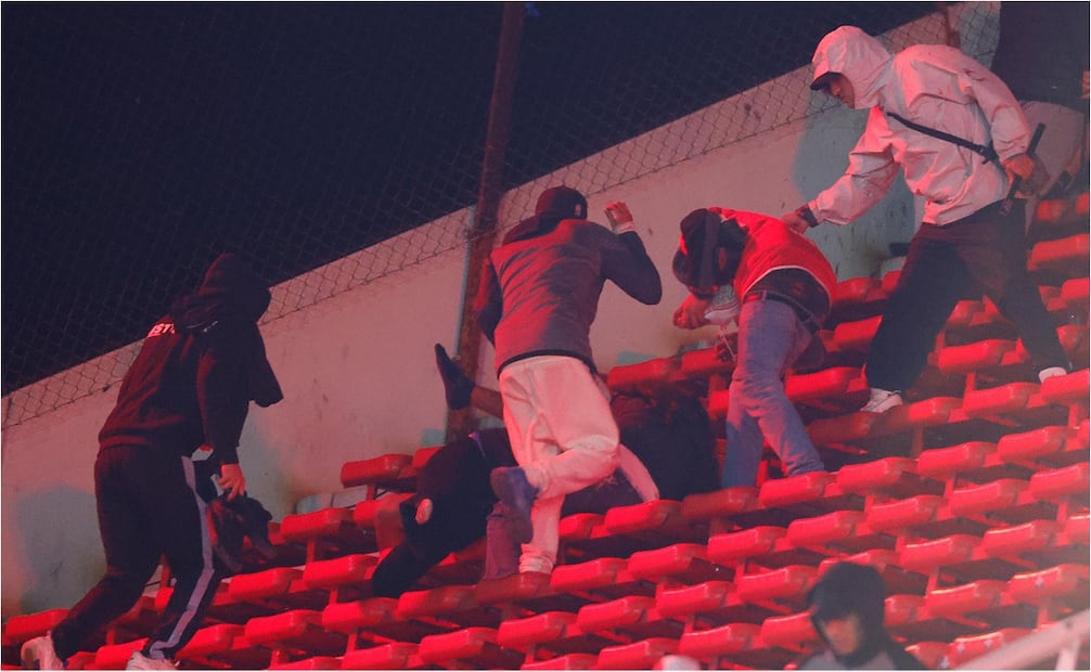 Violencia en el Independiente vs U de Chile. FOTO: Archivo/ AGENCIAS