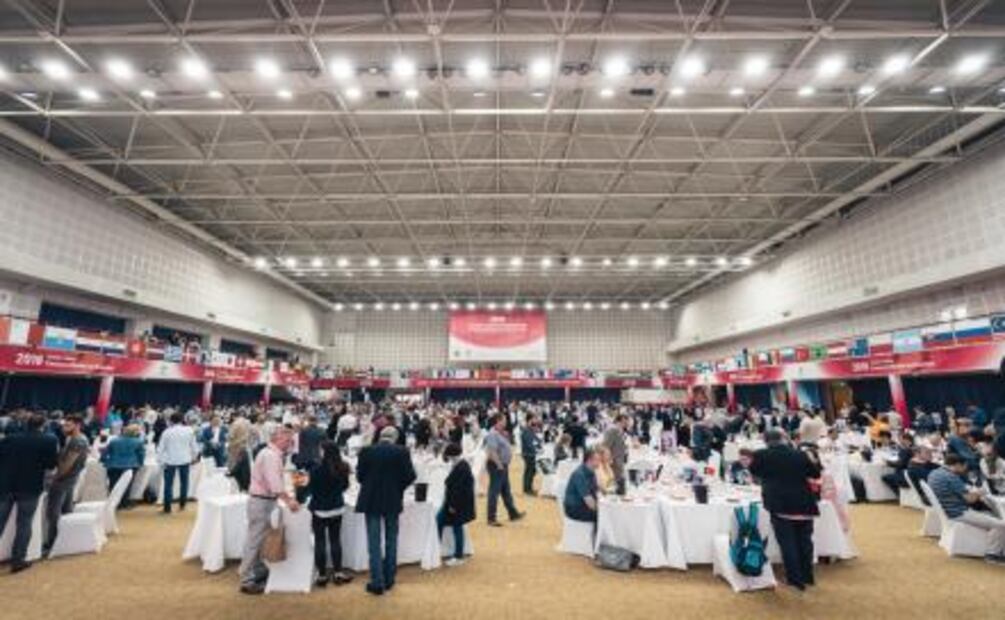 Mexicanos imponen récord en mundial de vinos de Beijing