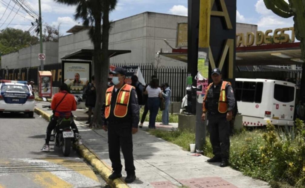 Implementan operativo de seguridad para resguardar a estudiantes de la UNAM en Naucalpan 