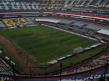 Cancha del Estadio Azteca sí preocupa a la NFL