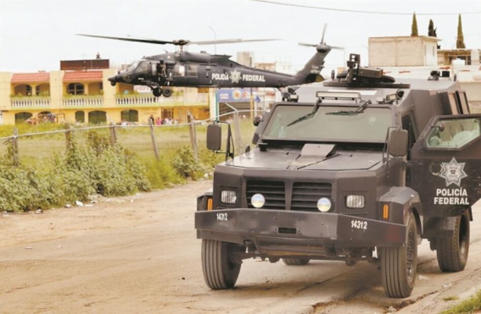 Huachicoleros se enfrentan a Guardia Nacional    