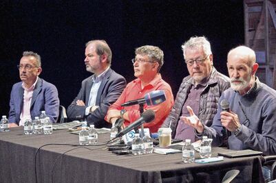 Teatro defenderá a México de Trump