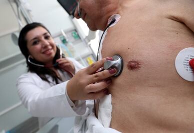 Hombres sufren el 61% de los infartos mortales: ISSSTE