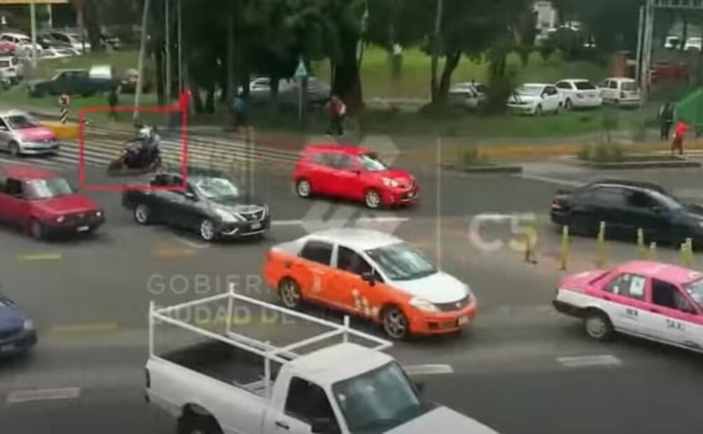 SSC sigue ruta de asaltantes en moto por el C5; los captura en Indios Verdes 