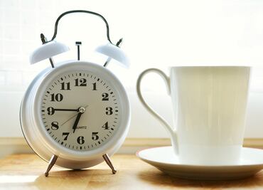 ¿El horario en el que comes afecta tu peso y salud?
