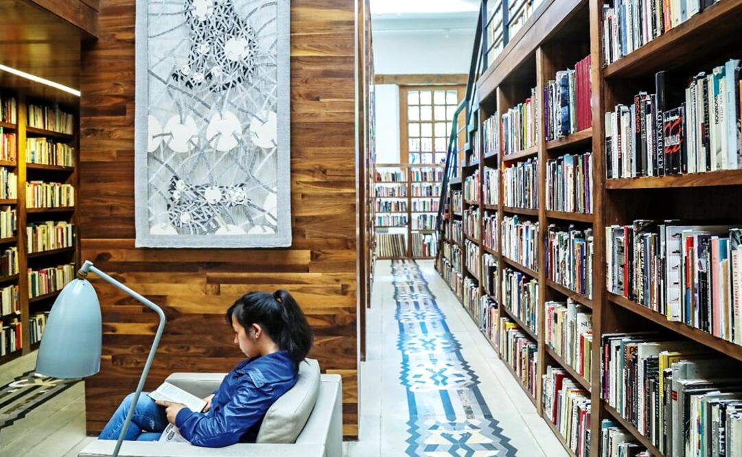 A look into the hallways of the Carlos Monsiváis library in Mexico City - Photo: German Espinosa/EL UNIVERSAL