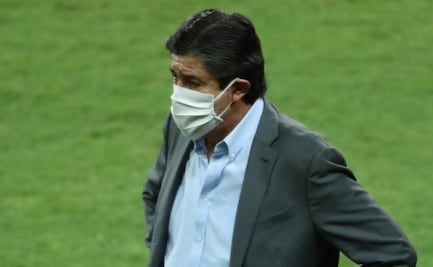 Tena, descartado para dirigir en el Clásico Nacional y debut en liga