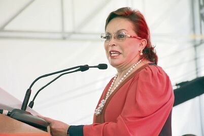 Sexenio tortuoso para la maestra “guerrera”