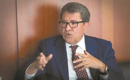 Monreal llama a Adán Augusto a "situarse en su función" durante gira por reforma militar 