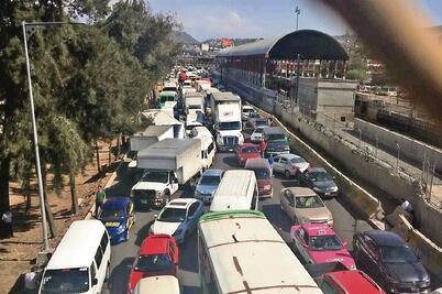 Aplazan reubicación de tianguis 3 meses