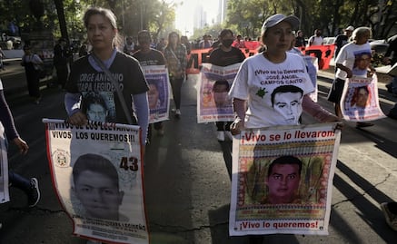 Caso Ayotzinapa: giran nuevas ordenes de aprehensión contra militares; 3 se entregan voluntariamente