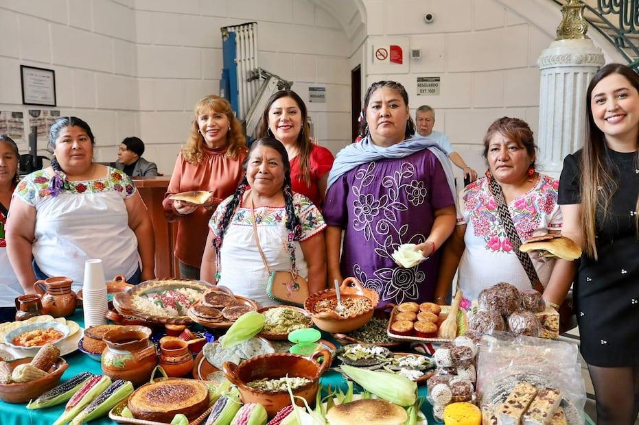 Los productores locales muestran el sabor auténtico del maíz criollo en cada platillo de la feria. Foto: Cuenta oficial de X @GobMilpaAlta