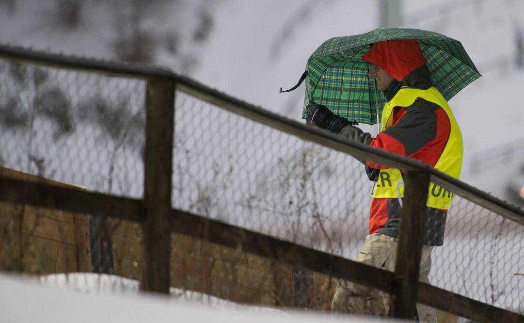En el aeropuerto de Fráncfort, Alemania, en el centro oeste del país, cerca de 330 vuelos fueron cancelados (Foto: AP)