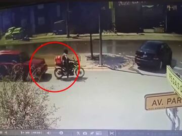 Deja tirado a motociclista tras chocarlo por alcance en Nuevo León