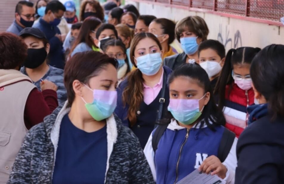 “Solo es un piquete, no pasa nada”: dijo Christian en primer día de vacunación contra Covid-19 para menores en la CDMX