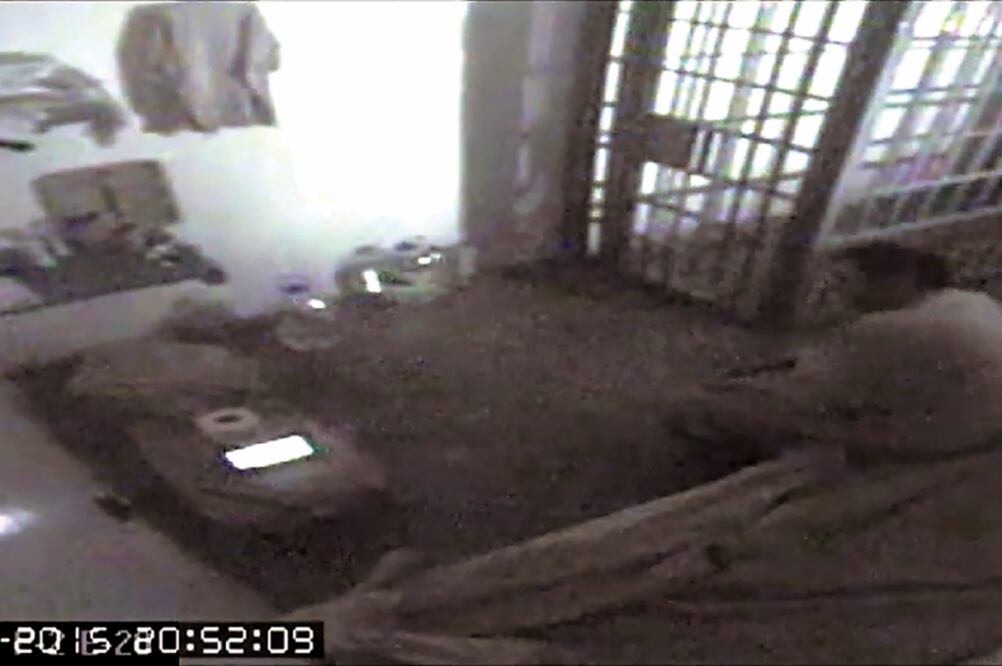 La experta asegura que la clave para evitar que Joaquín 'El Chapo' Guzmán se escape por tercera ocasión está en el profesionalismo del personal penitenciario (ARCHIVO EL UNIVERSAL)