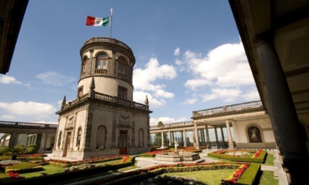 Arma el tour del terror. Lugares famosos de CDMX con fantasmas
