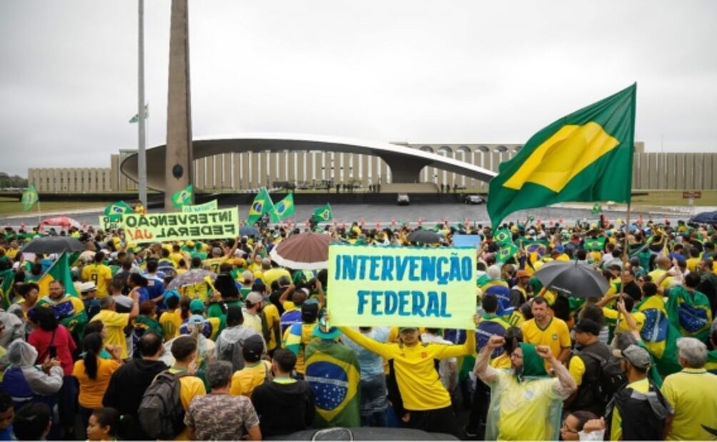 Bolsonaristas insisten en golpe para evitar que Lula asuma el poder