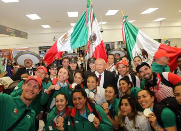 Mariachi recibe a medallistas mexicanos en Juegos Panamericanos