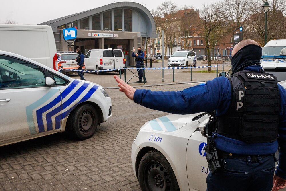 Agentes de policía en Bruselas, Bélgica. Foto: EFE