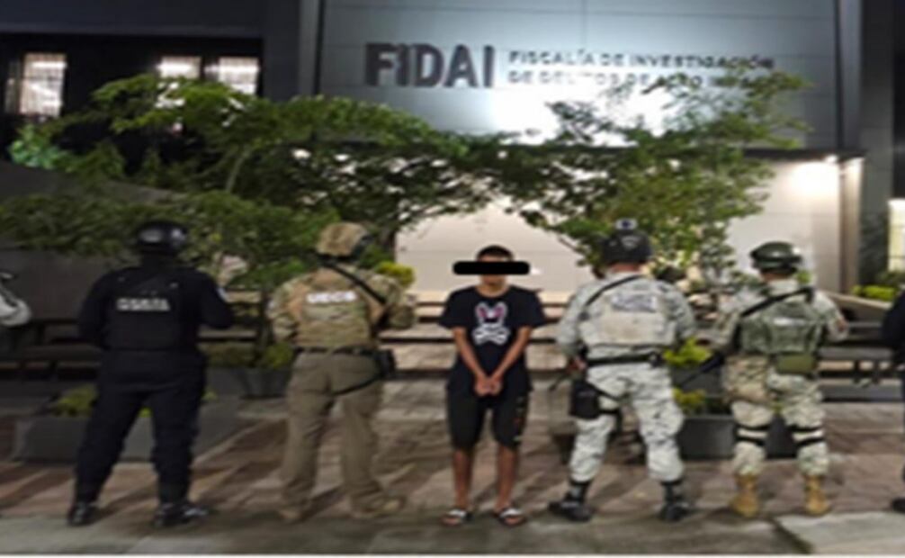 Uno de los detenidos estaba relacionado al cobro de piso (08/10/2025). Foto: Especial