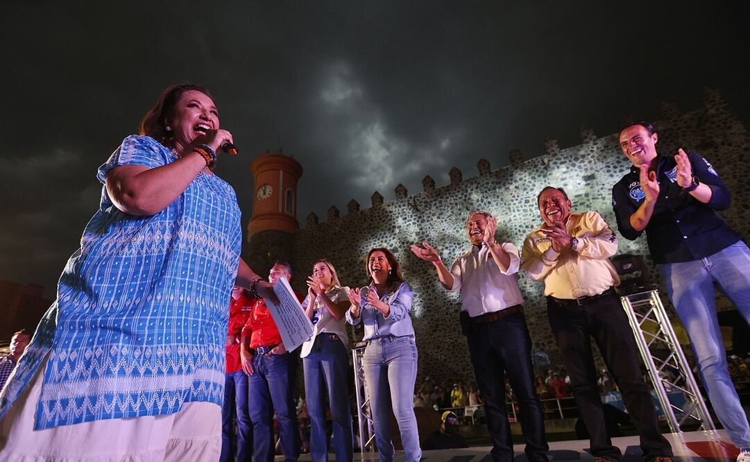 Acto de cierre de campaña en Cuernavaca, Morelos, Xóchitl Gálvez. con candidatos locales y simpatizantes de la coalición, fuerza y corazón por México. Foto: Berenice Fregoso / El universal