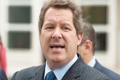 Gobierno ve conflicto en defensor de "El Chapo"