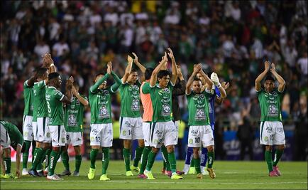 León dice que no sale del estadio 