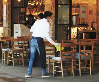 Dueños de restaurantes acusan extorsiones de funcionarios de la Cuauhtémoc 