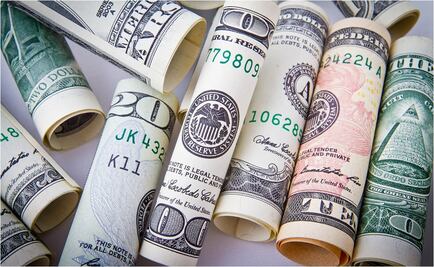 Dólar repunta 30 centavos y cotiza en 19.90 pesos por incertidumbre de NAIM