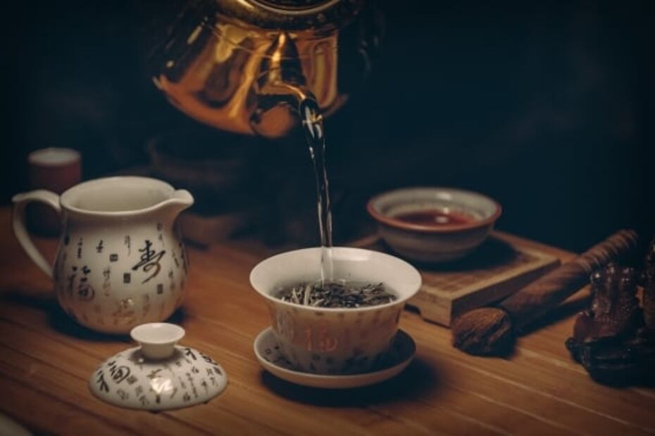 Beneficios y efectos secundarios negativos del té de orégano
